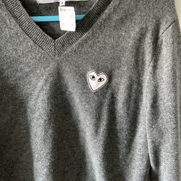 Comme de garçon play gray sweater - Picture 3 of 4